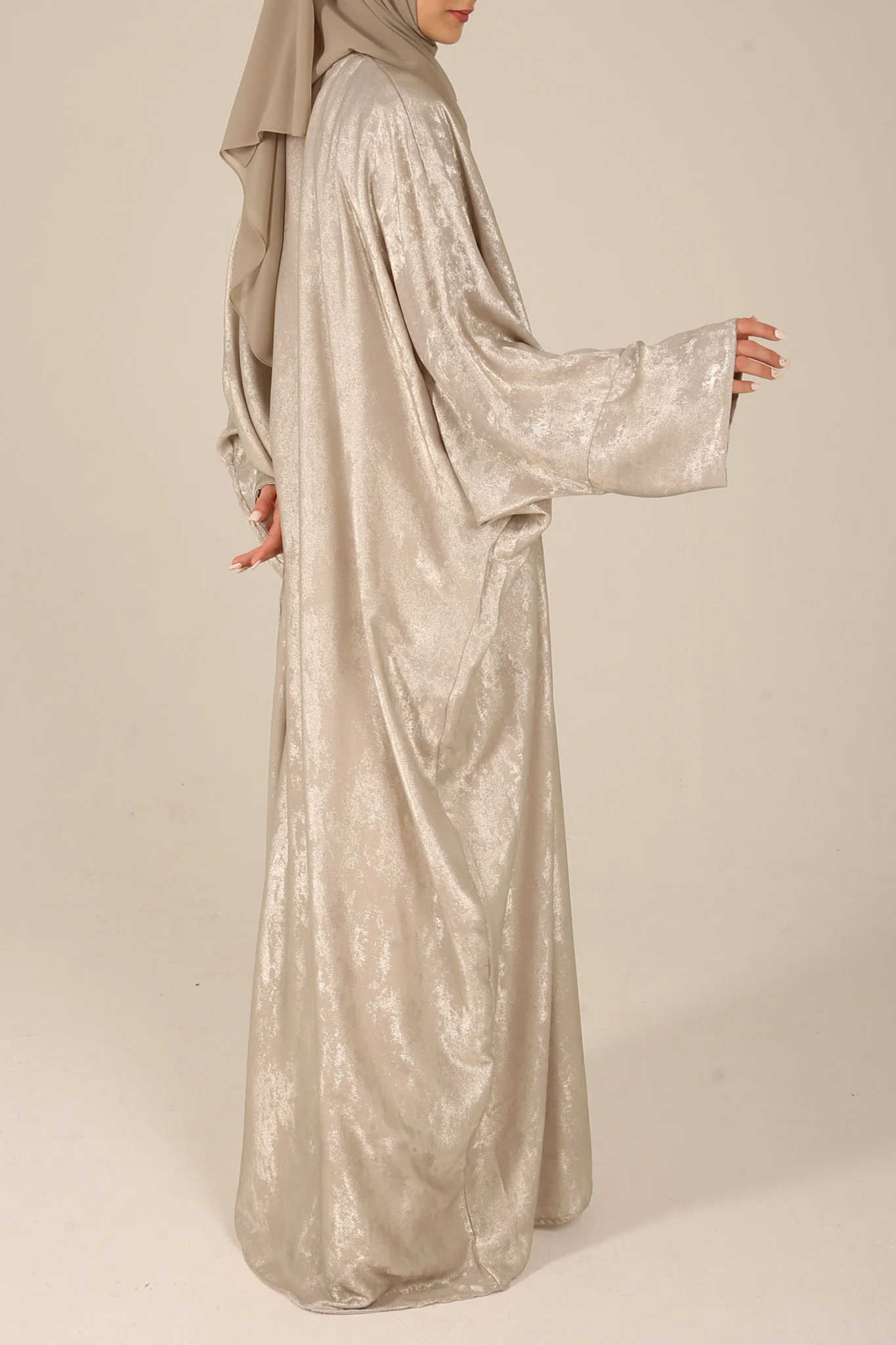 Desert Bronze Closed Butterfly Abaya With Stone Work - Image 2